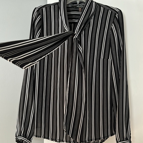 Nine West Blouse - Picture 4 of 6